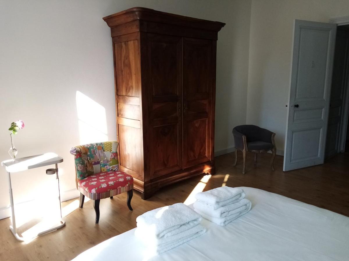 Bed and Breakfast Domaine De Pladuc Lachaise Exterior foto